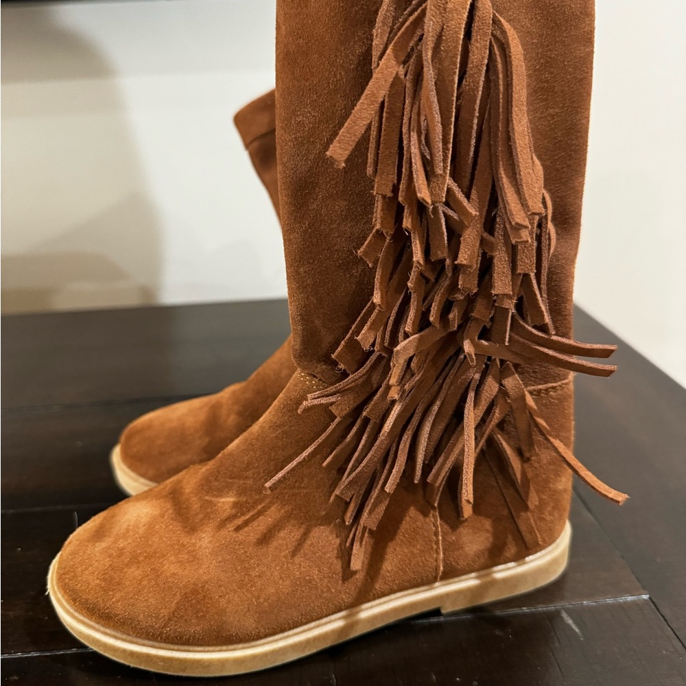 Girls size 11 suede boots